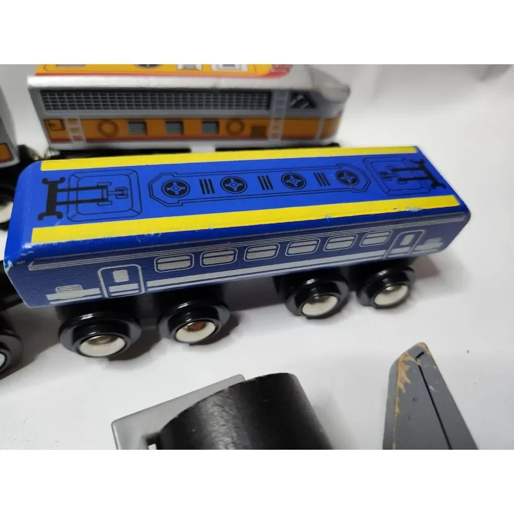 CIRCO Wooden Train & Vehicle Lot – Engines, Cars, Plane, Construction